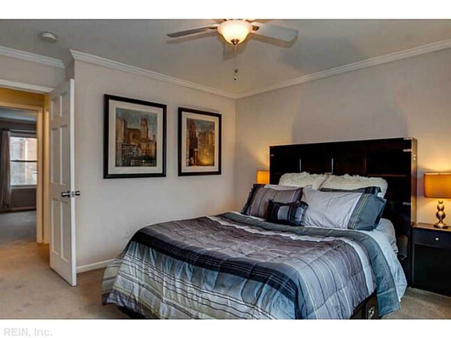 Building Photo - 3 Bed 2.5 Bath Townhouse for rent in Norfo...