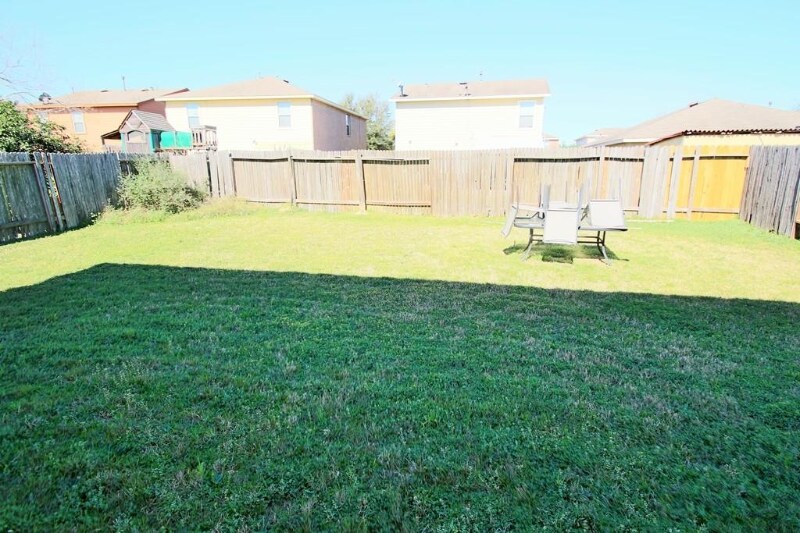 Building Photo - 7234 Leafwind Dr