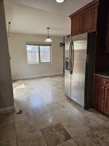 Building Photo - 774 Ada St