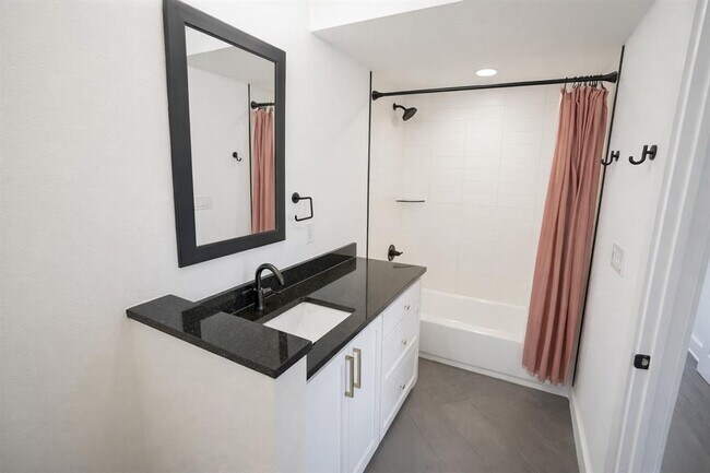 Building Photo - 8501 Bronco Ln