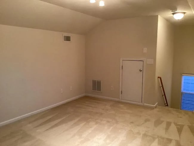 Building Photo - 5332 Cottage Ct