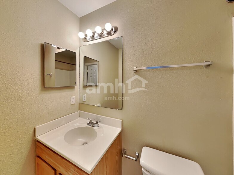 Building Photo - 30142 Rattana Ct