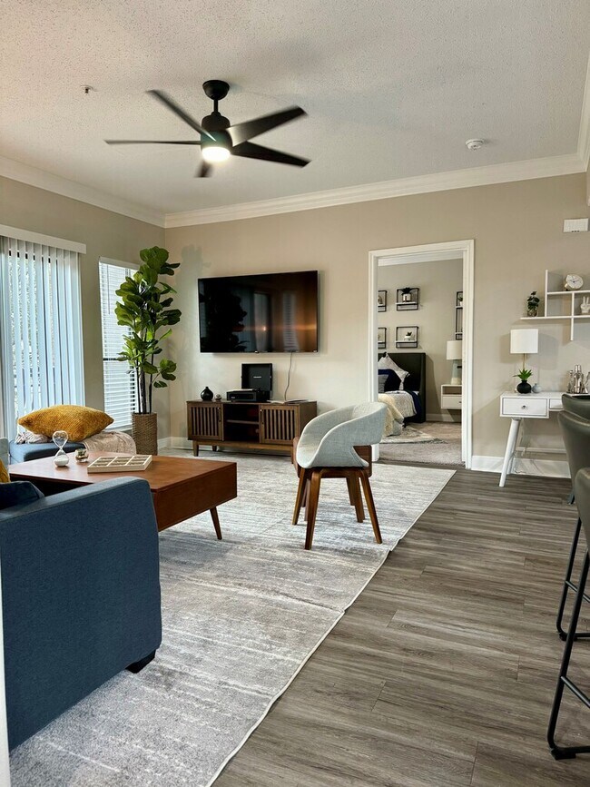 Building Photo - One Month Free – More Comfort, Less Cost