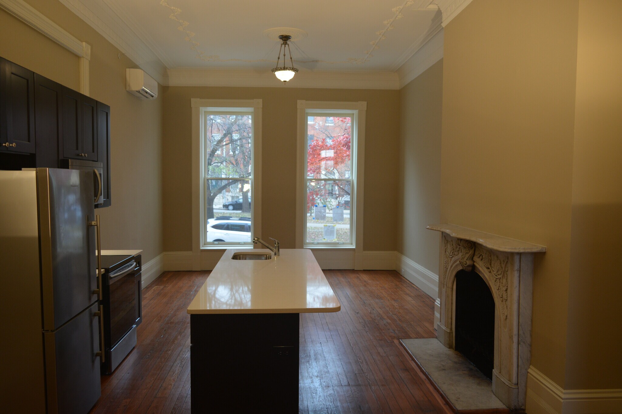 Building Photo - 1323 Eutaw Pl