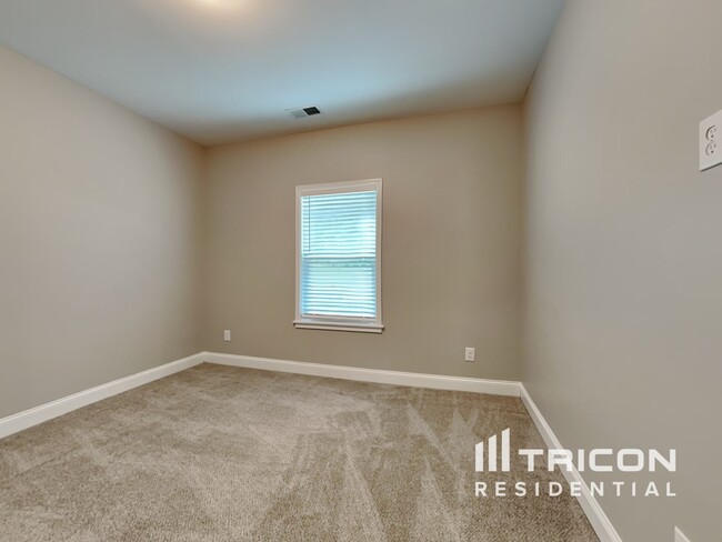 Building Photo - 7841 Melanie Dr