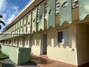 Building Photo - 941 NE 169th St