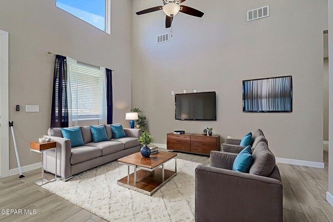 Building Photo - 1031 Vinton Ave