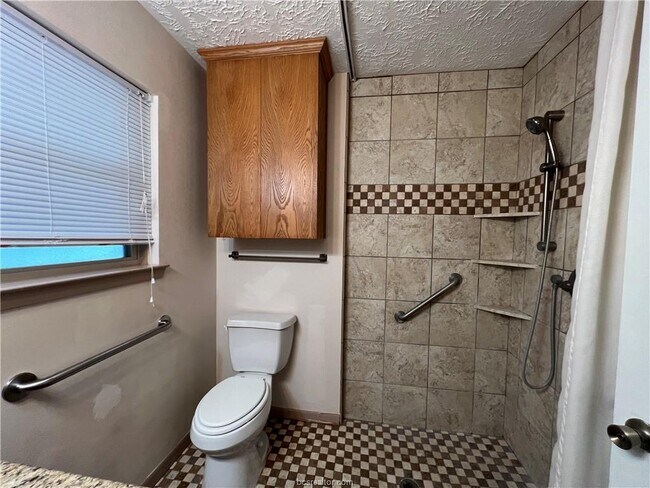 Building Photo - 2606 Melba Cir