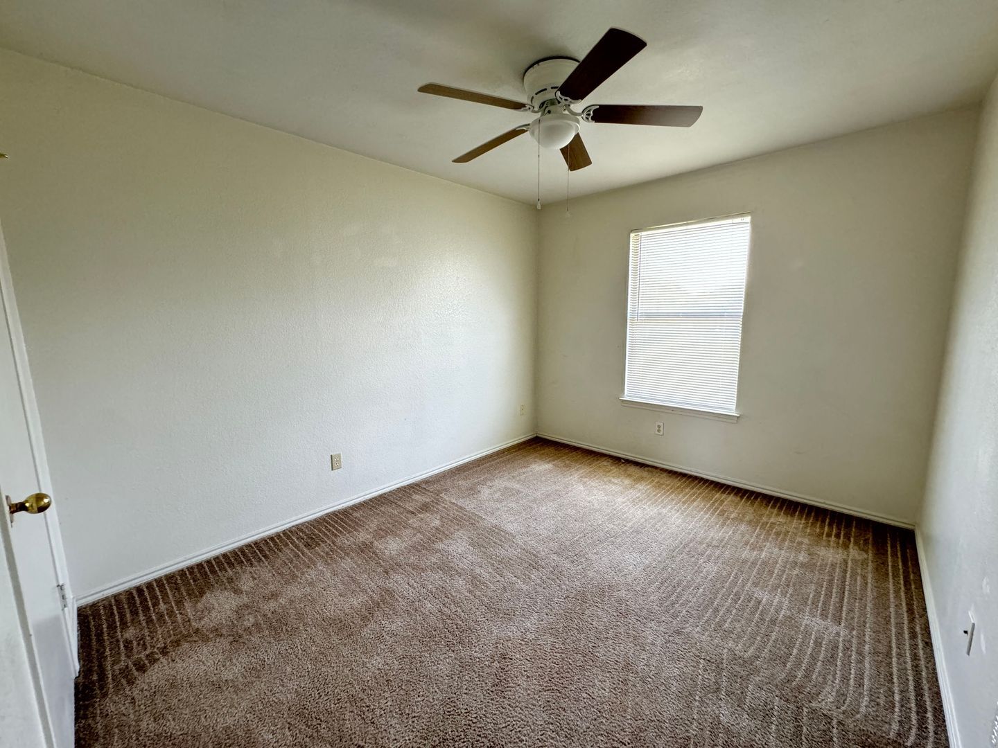 Building Photo - 1904 Windward Dr