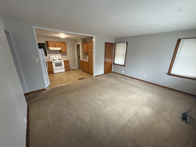 Building Photo - 223 Wiegel Dr