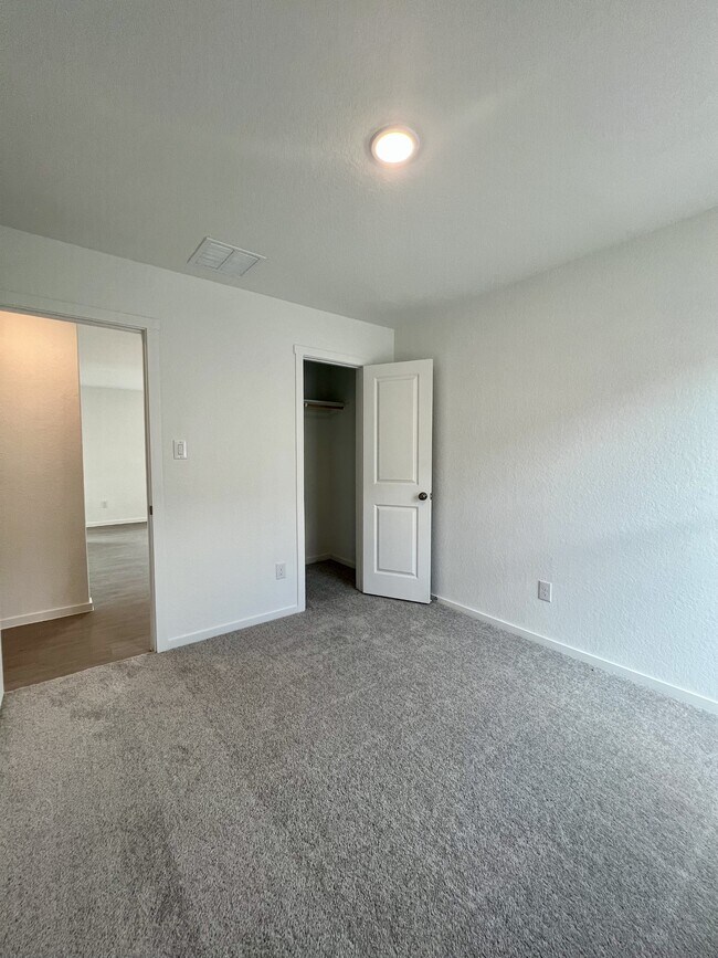 Building Photo - 9178 Trails End