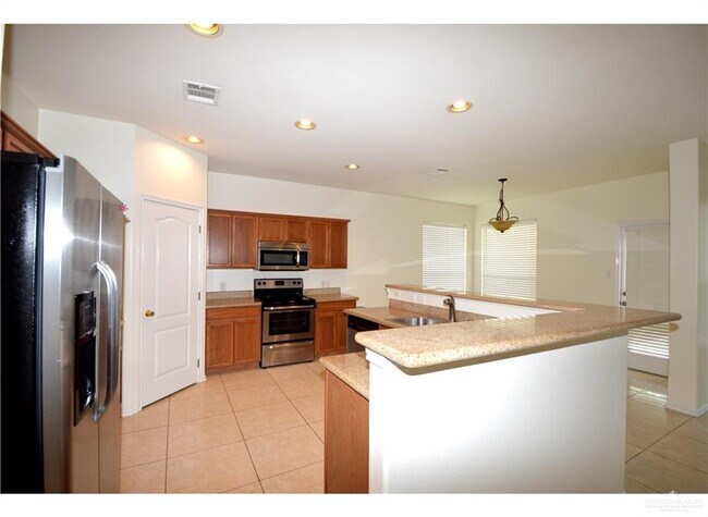 Building Photo - 4410 Santa Fabiola St