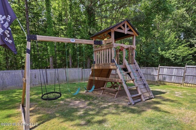 Building Photo - 320 Oakville Cir