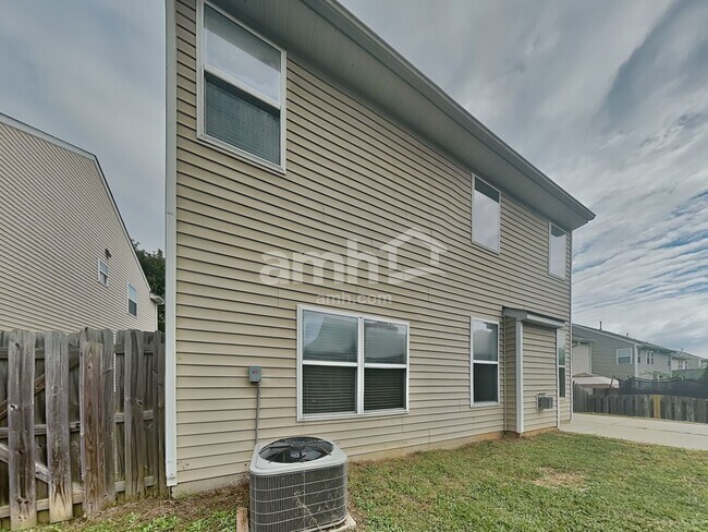 Building Photo - 6137 Kilchurn Dr