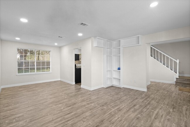 Building Photo - 5410 Forest Trails Dr