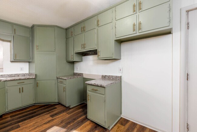 Building Photo - 3 Bedroom, 2 Bath in Birmingham