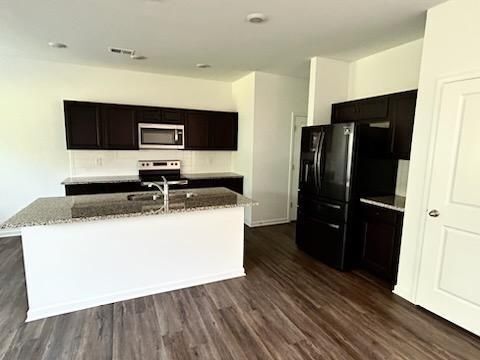 Building Photo - 1451 Ben Park Way