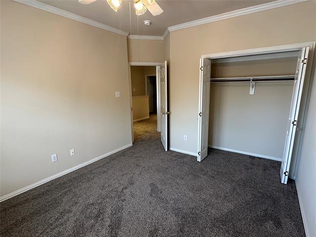 Building Photo - 2400 Southlake Ct