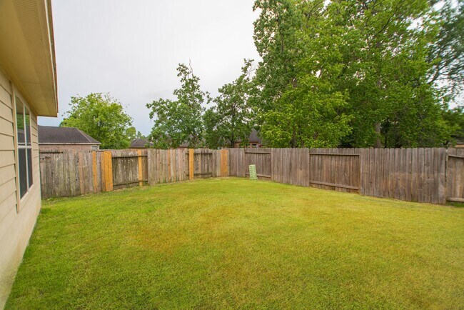 Building Photo - 25531 Forest Springs Lake