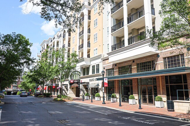 Building Photo - Piedmont Row Condo!