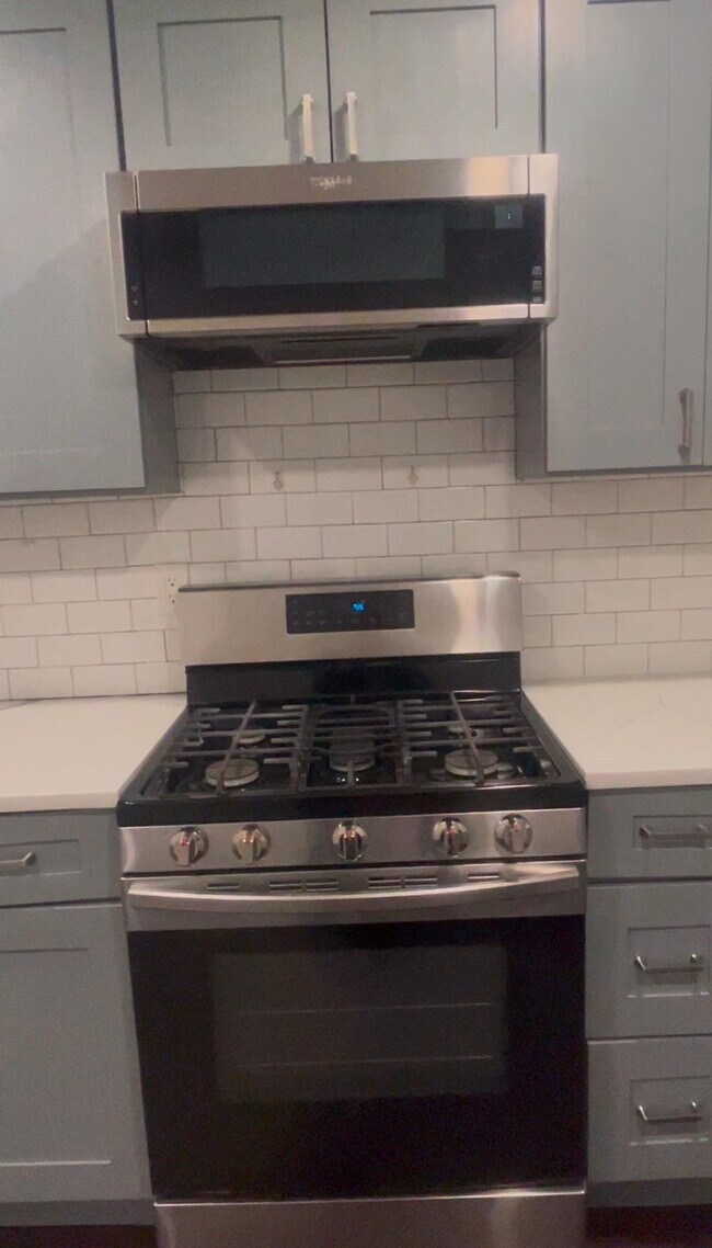 Building Photo - 4207 Grand Ave