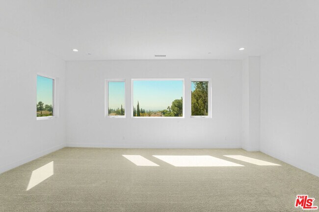 Building Photo - 20534 Edgewood Ct