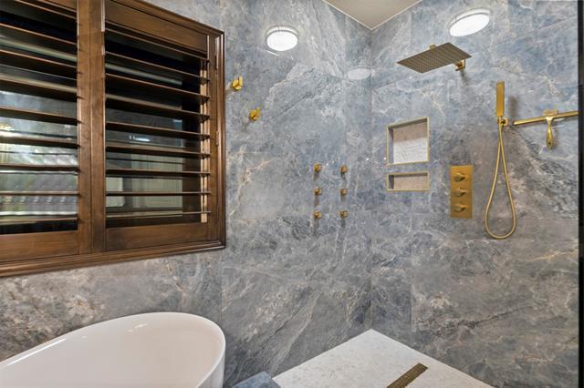 Building Photo - 1209 Savoy Ln