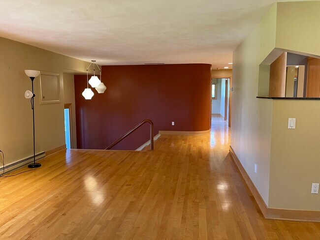 Living - 13995 Centerline Rd