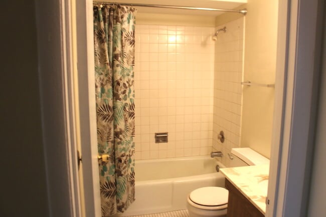 Building Photo - 4500 Beau Monde Dr