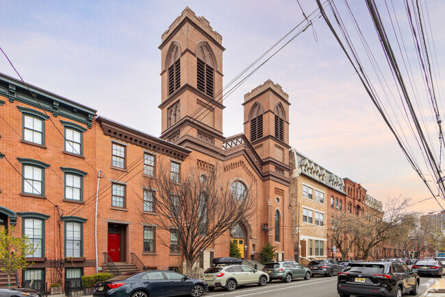 Primary Photo - Boniface Lofts