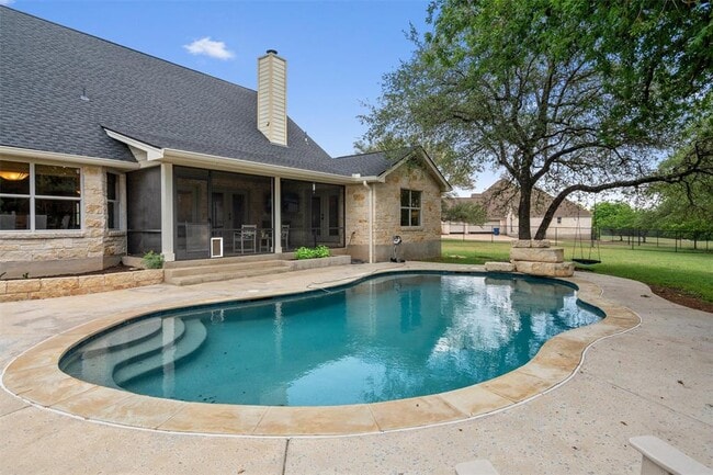 Building Photo - 208 Neal Dr