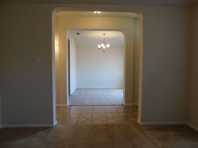 Building Photo - Available Now!!!! Beautiful home located in Harker Heights TX. This home includes 3 bedrooms, 2 b...