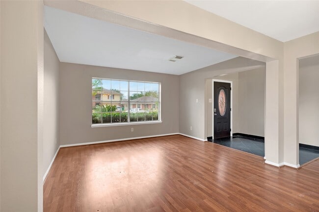 Building Photo - 11019 Cayman Mist Dr