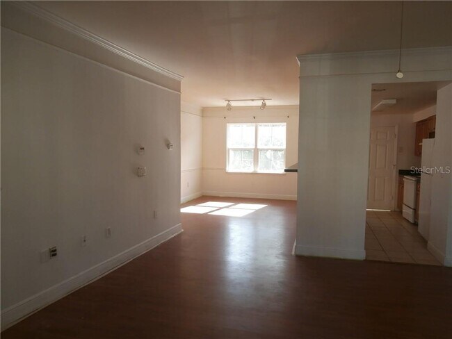 Building Photo - 6550 Time Square Ave