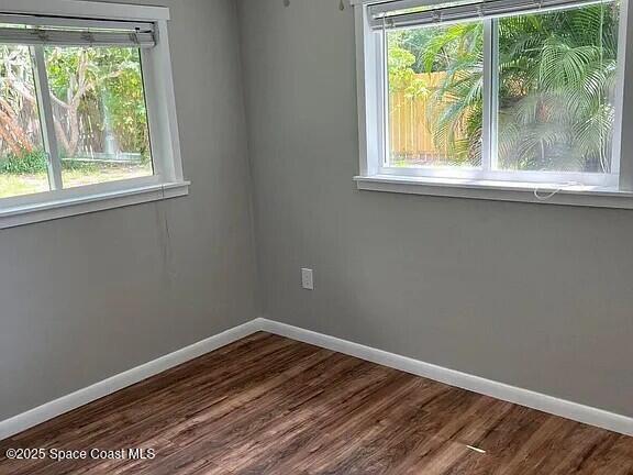 Building Photo - 450 Riverdale Dr