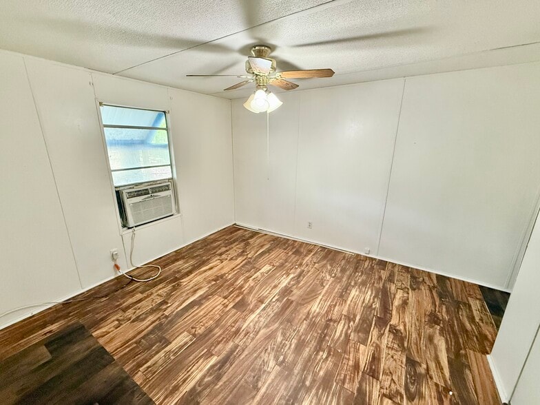 Building Photo - 1139 County Road 167