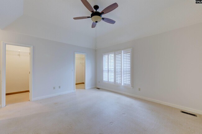 Building Photo - 112 Woodlands W