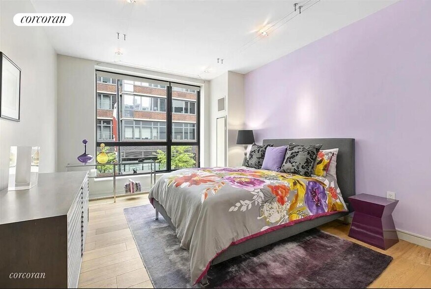 Building Photo - 540 W 28th St
