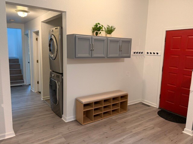 Building Photo - 4500 Willow Cir