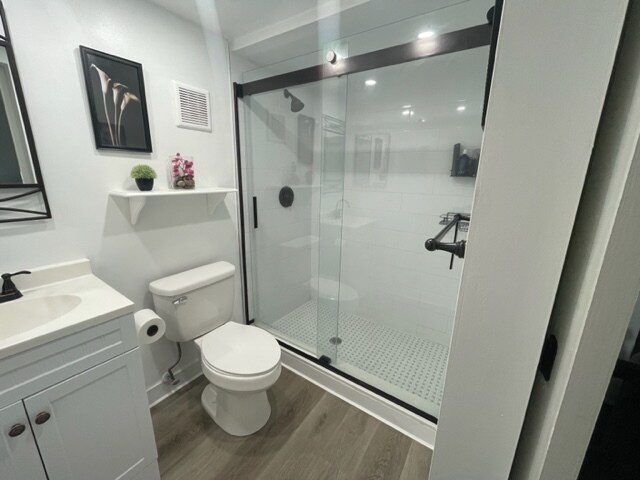 Building Photo - 5160 Las Verdes Cir