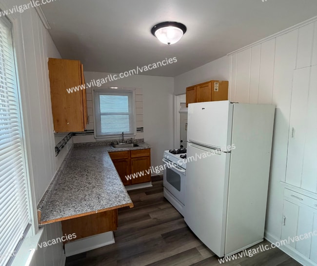 Building Photo - Newly Renovated 3- Bedrooms,  1-Bathroom Home