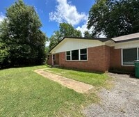 Building Photo - 516 W Point Tap Rd