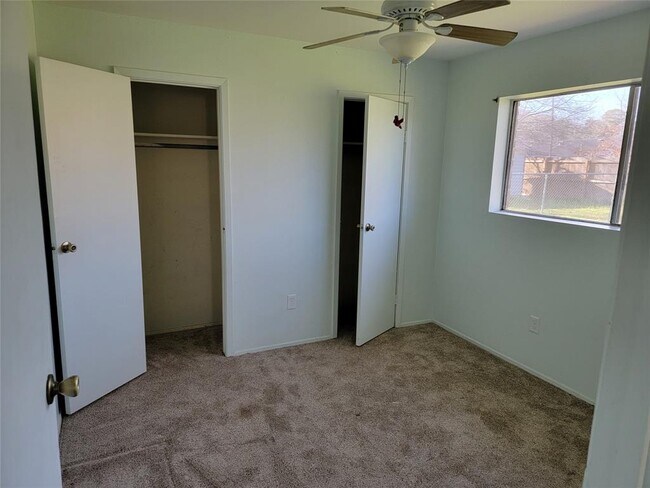 Building Photo - 257 Austin St