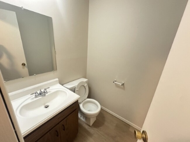 Building Photo - 2518 Leeper Dr