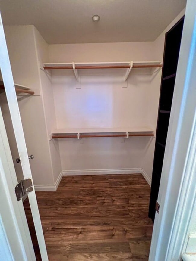 Building Photo - Beautiful 2 bedroom Condo located in Murrieta for LEASE