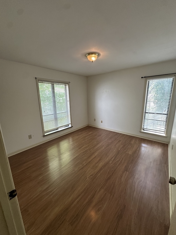 Building Photo - 8370 Armscote Pl