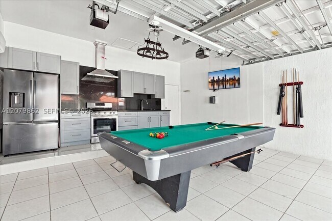 Building Photo - 8254 NW 165th St
