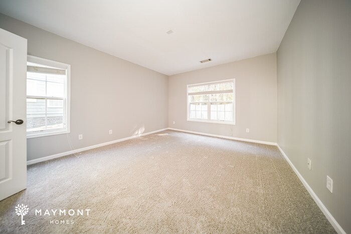 Building Photo - 6292 Colonial Vw