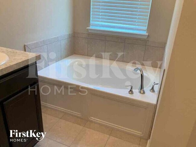 Building Photo - 5476 Preston Bentley Dr