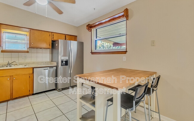 Building Photo - 36 Silverstone Cir